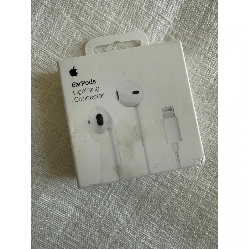 Apple EarPods with Lightning Connector White Wired Headphones A1748 MWTY3AM/A